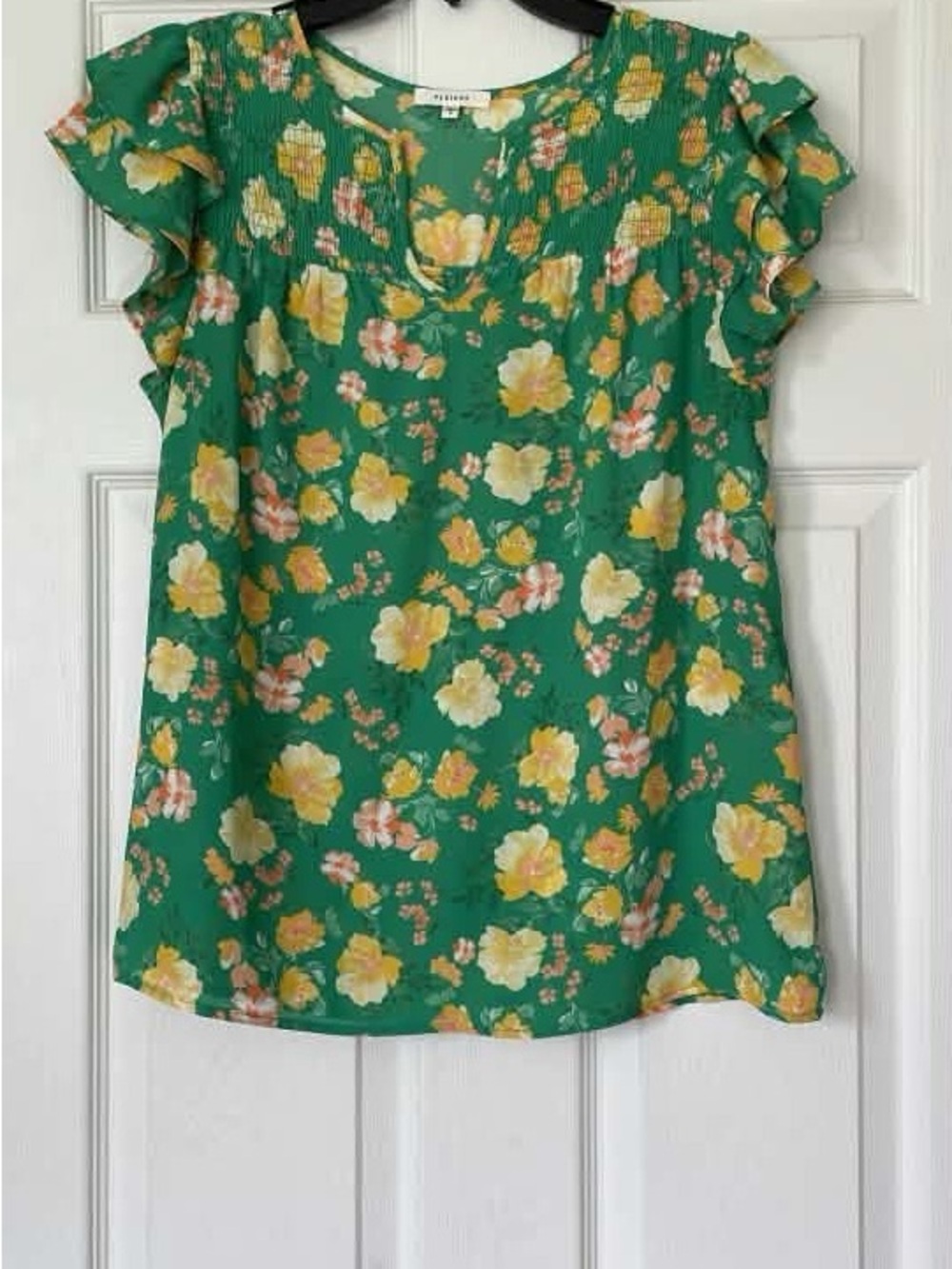 Women’s Green Floral Ruffle Sleeve Blouse